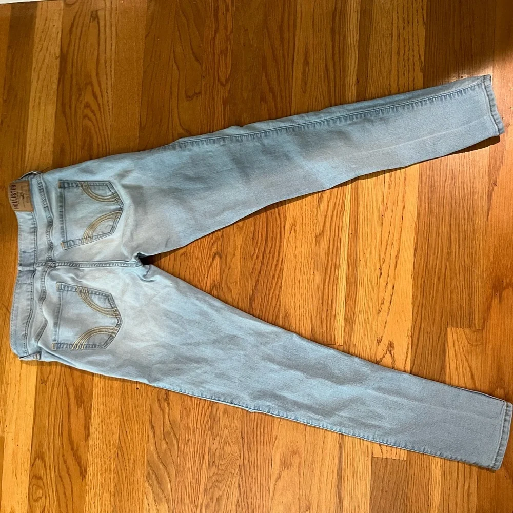 Hollister Skinny Jeans - Picture 5 of 5
